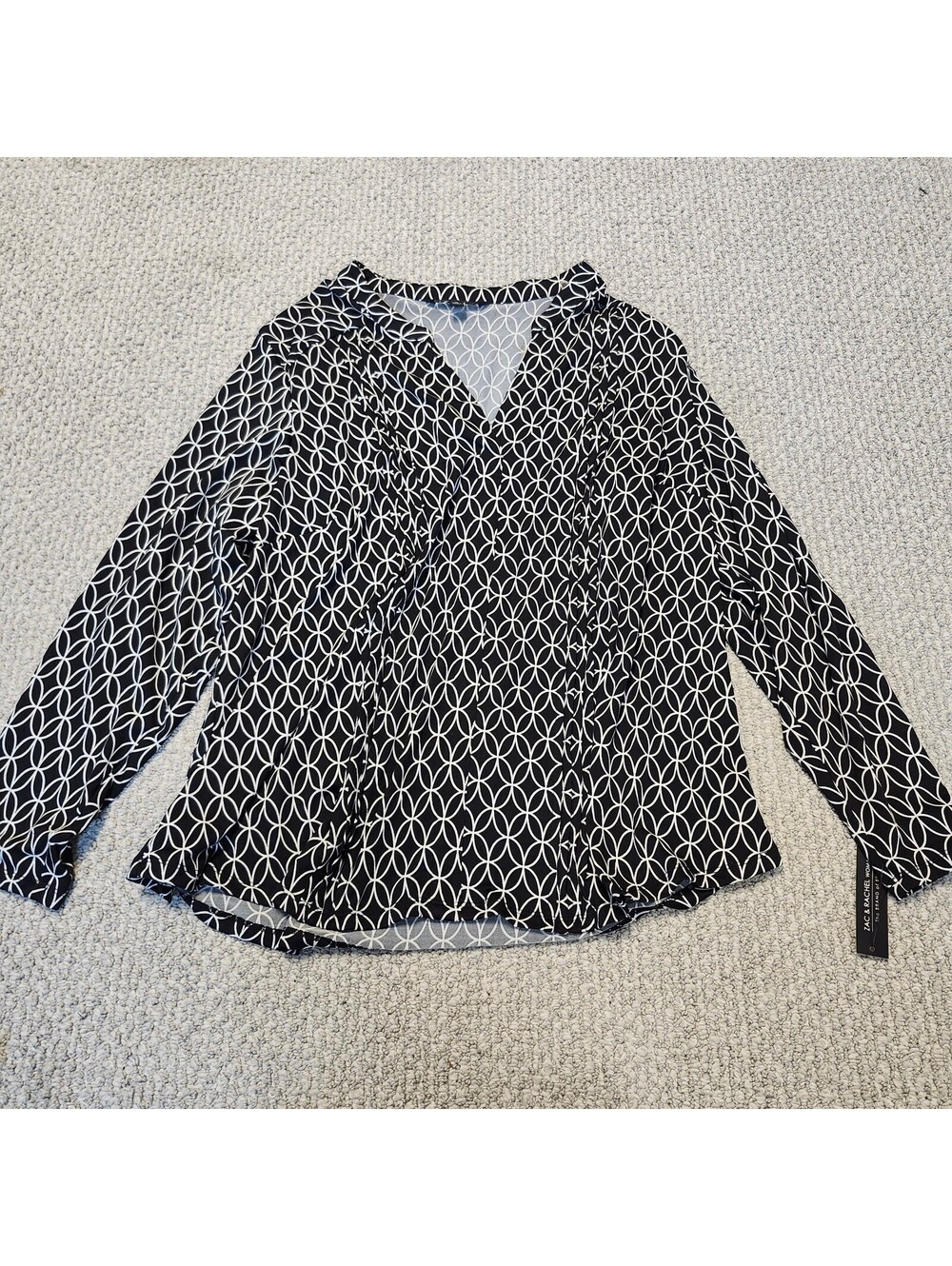 Zac & Rachel Woman Black and White Geometric Pattern Blouse Size 1X NWT